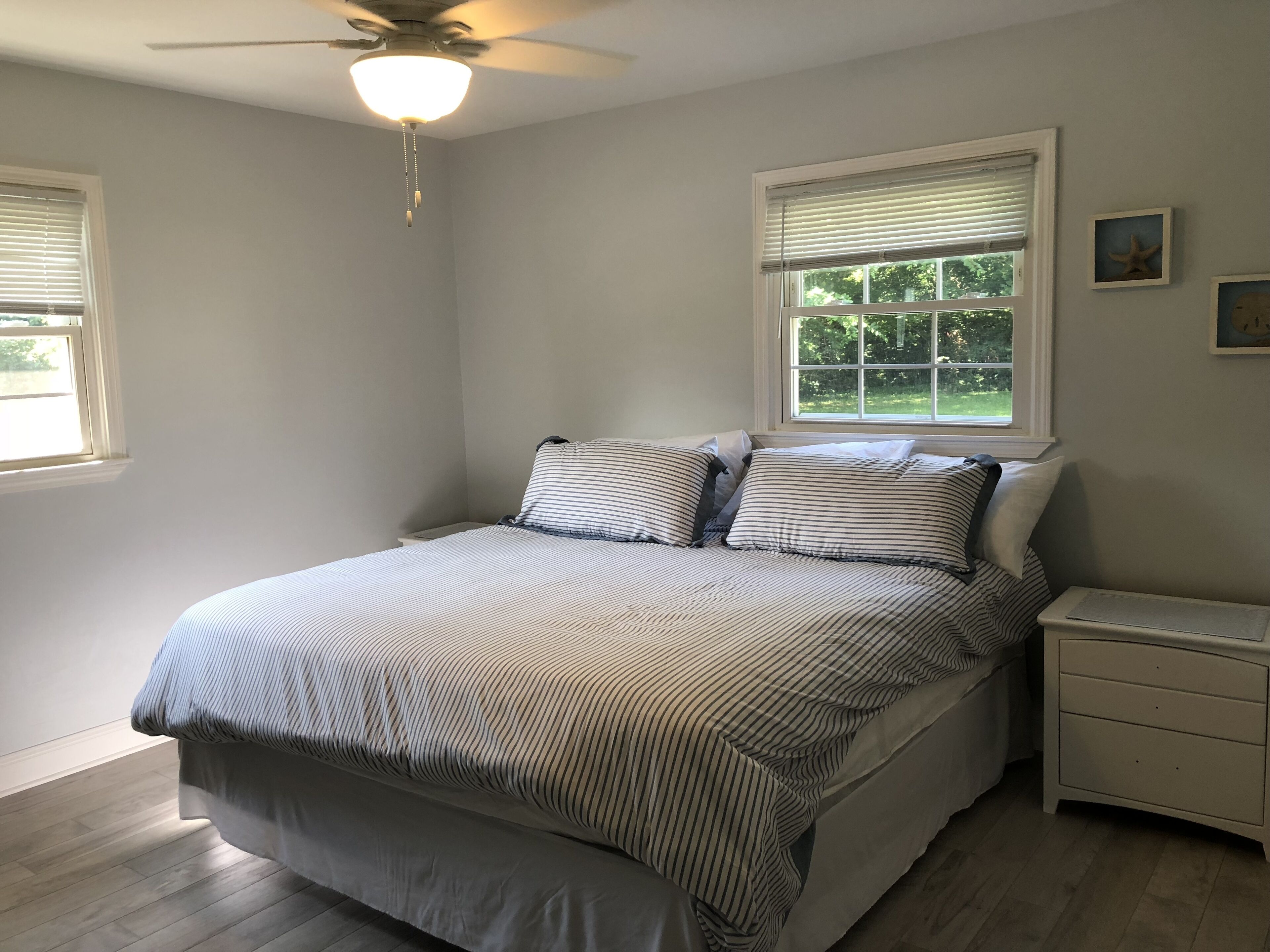 No pets/No smoking three bedroom home, Close to the beach