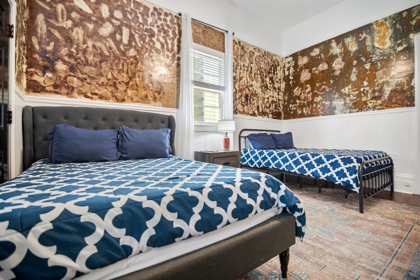 3 chambres, fer et planche à repasser, lit parapluie, Wi-Fi gratuit