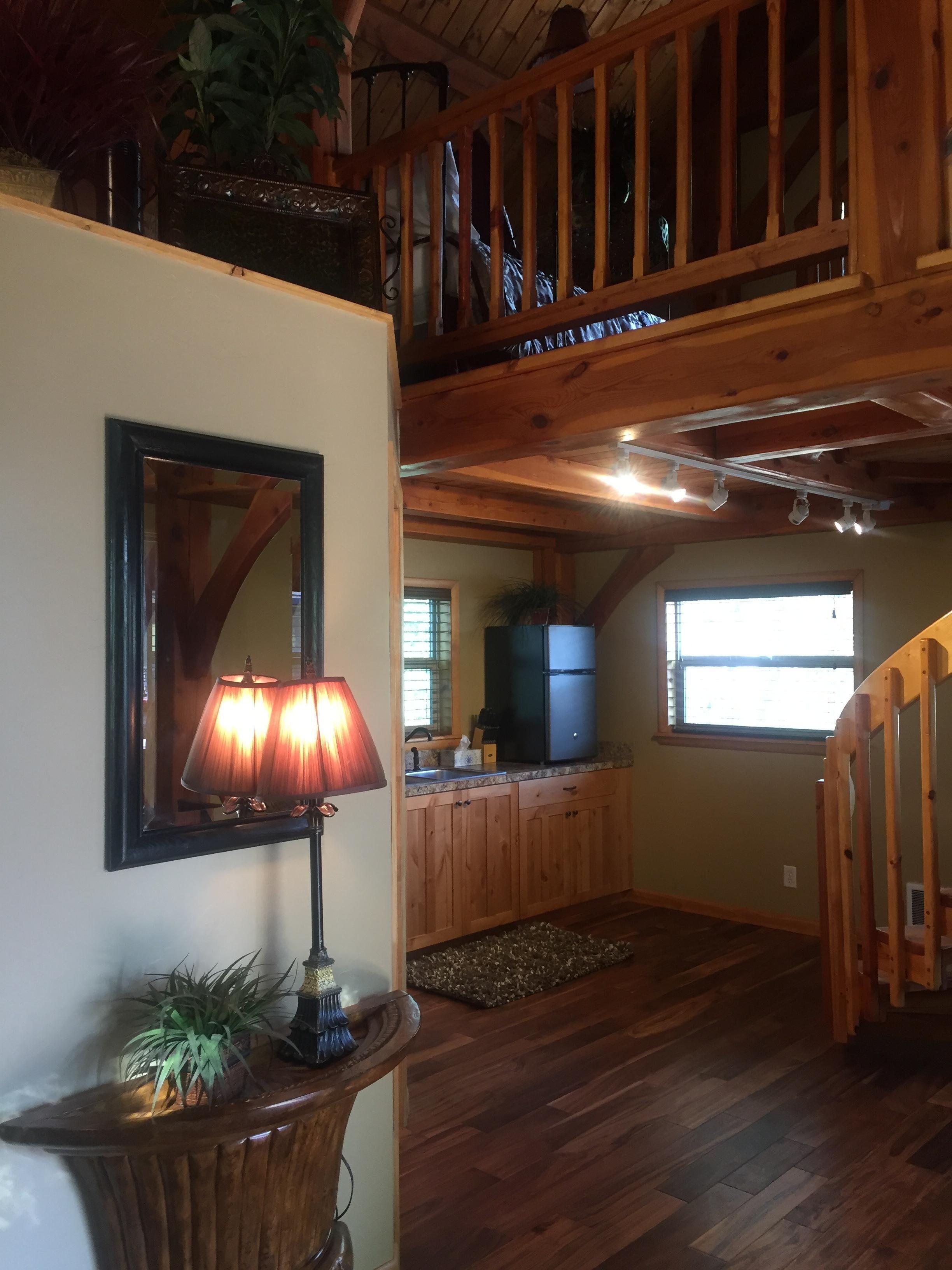 Close to Bear World , Heise Hot springs ,  West Yellowstone and Jackson Hole. 