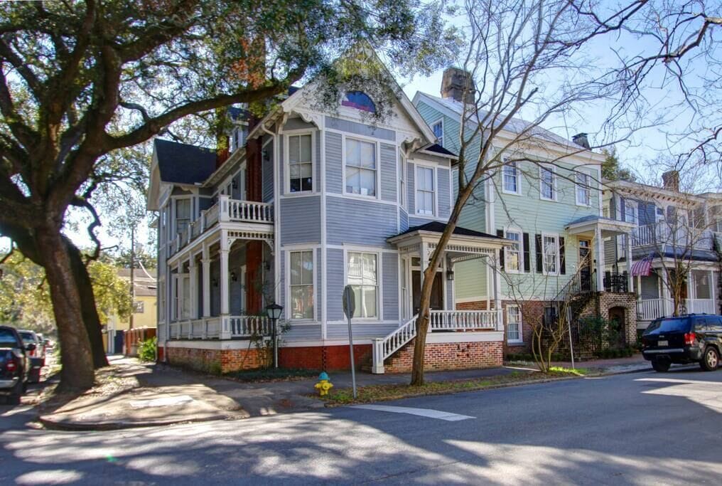 Big Blue House - Near Forsyth Park - Lower