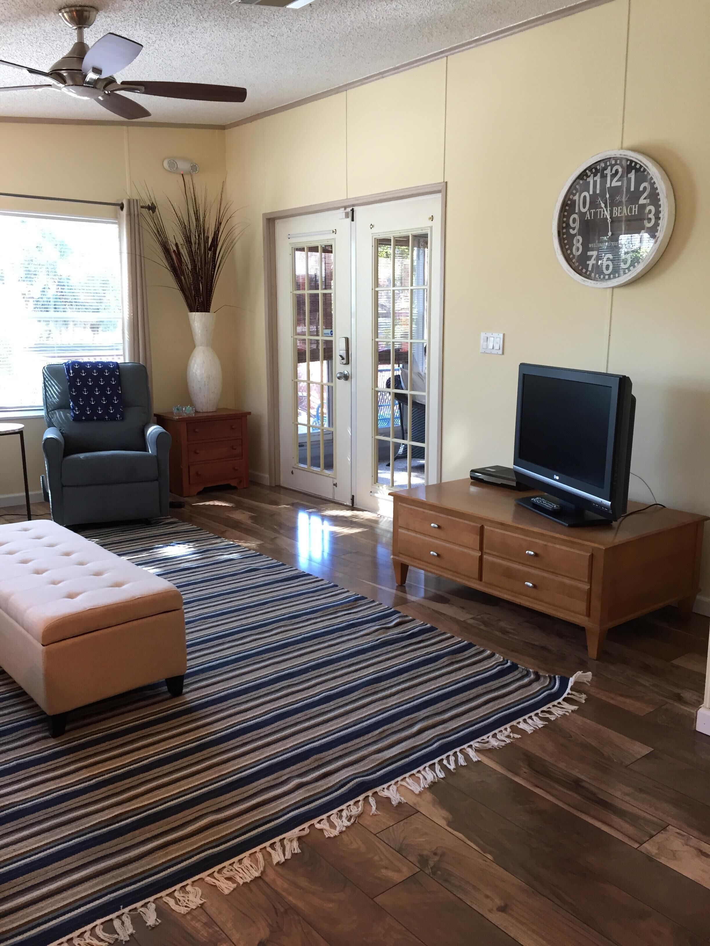 "Like a Tree House" Overlooking the Water