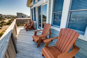 Property grounds - Semi-Oceanfront Home in Waves w/ Private Pool, Hot Tub, Game Room, Luggage Lift (Waves)