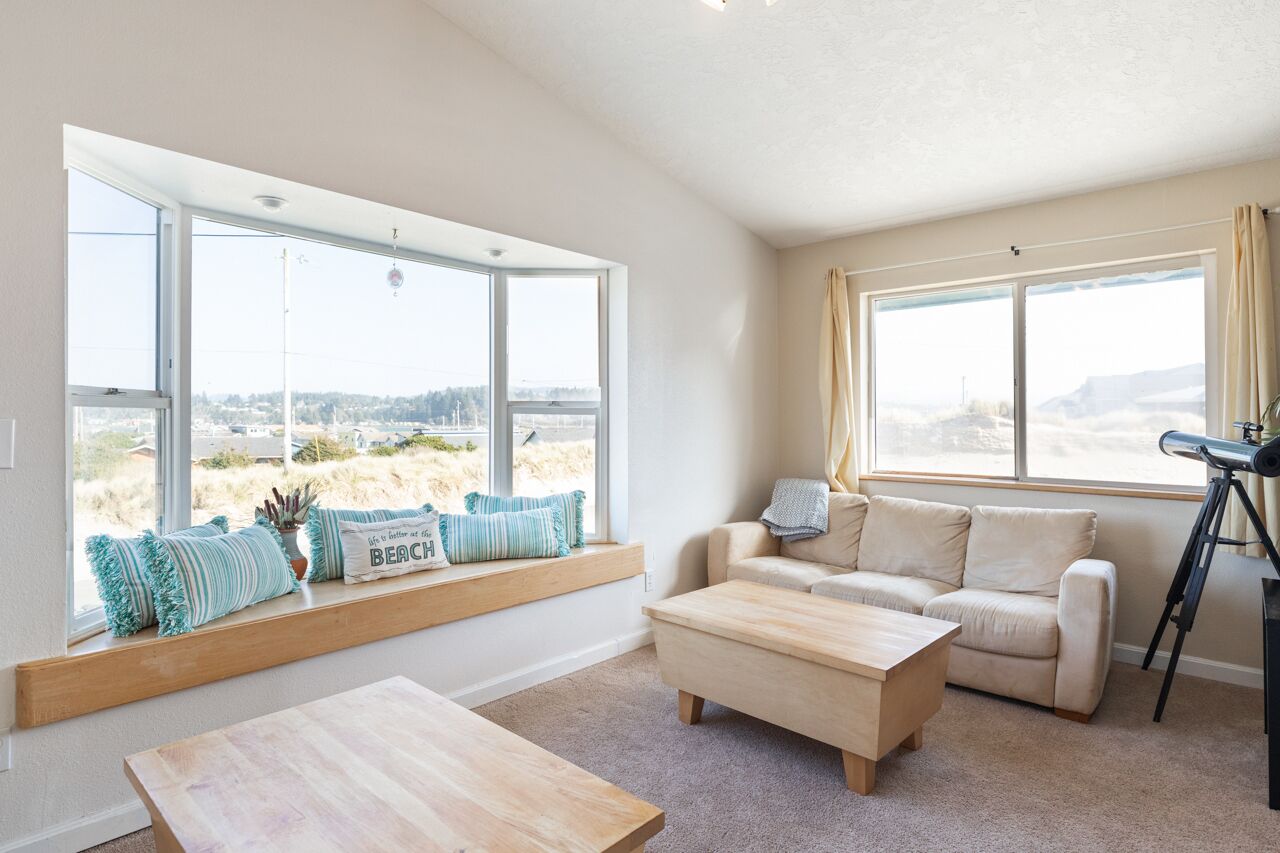 Beautiful oceanfront house!  Ask about longer stay discounts!