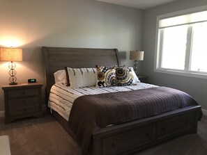 4 soverom, strykejern/-brett, wi-fi og sengetøy