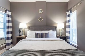 2 slaapkamers, een strijkplank/strijkijzer, gratis wifi, beddengoed