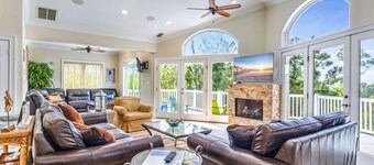Private Pool 5BR Home w Elevator, Tesla Charger, Bay & Beach Access – Gated SGI