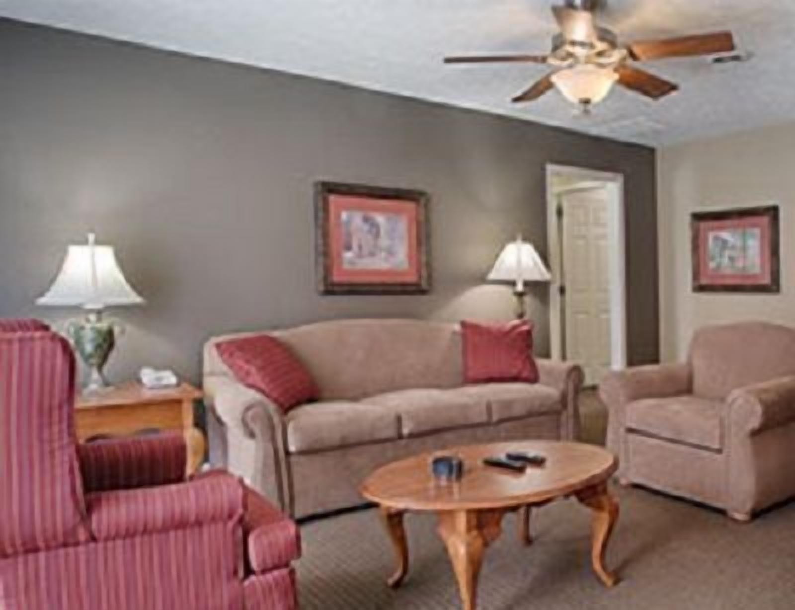 Family Fun in Colonial Williamsburg- Great Location!