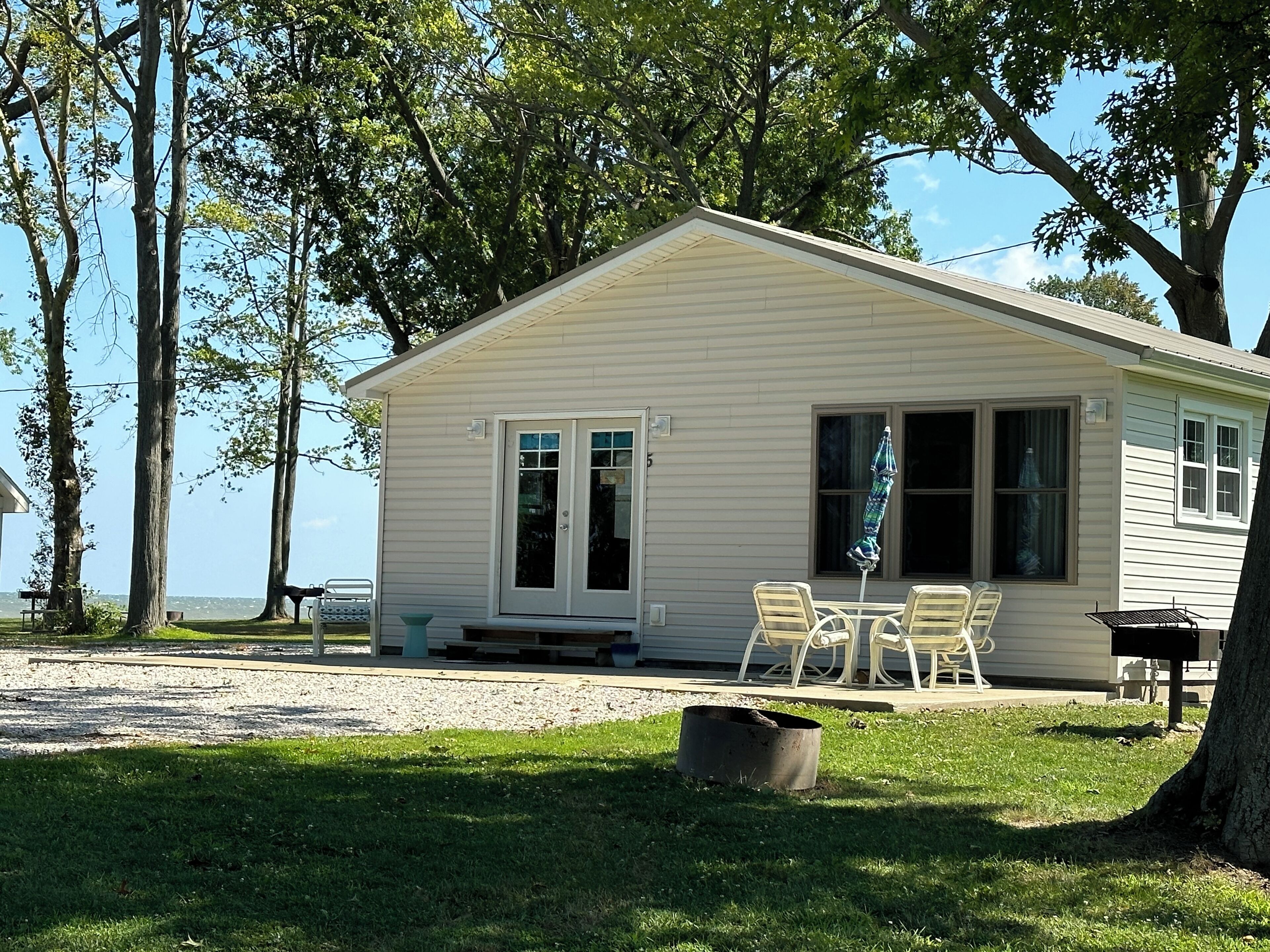 "The Cove House" 2 bedroom cottage 