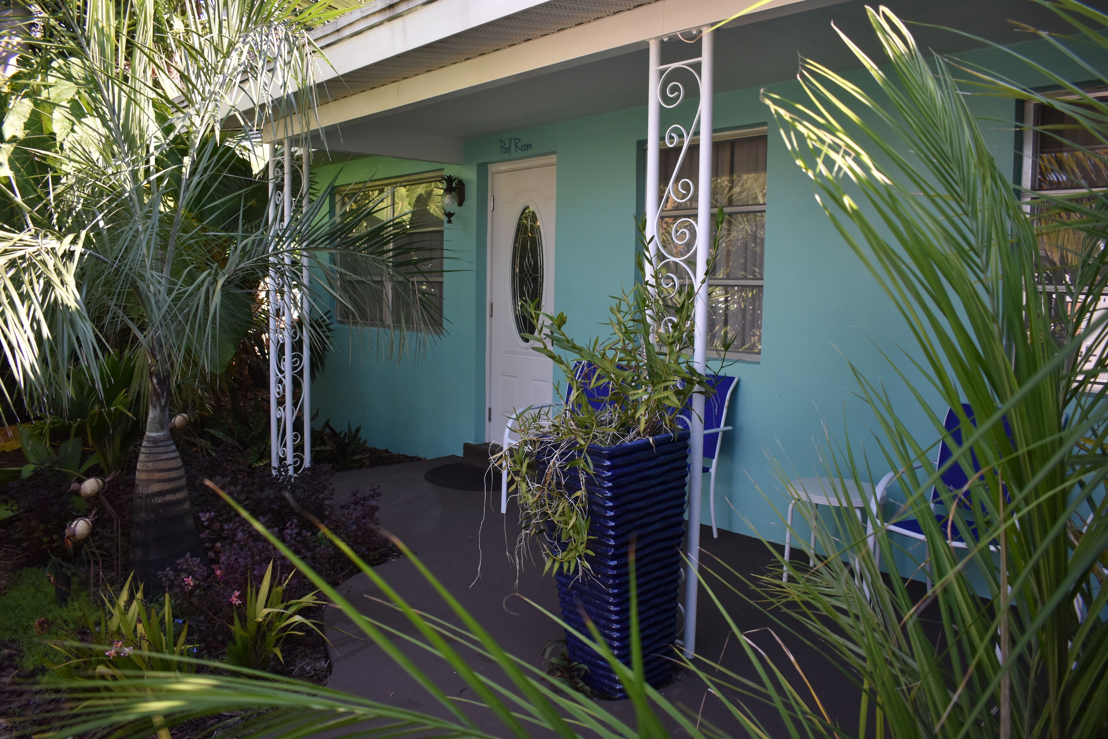  Pool Apartment @ Pairadice Palms
