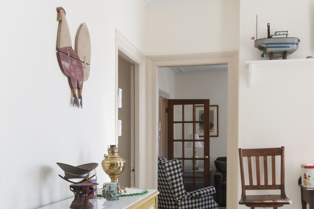 Unbeatable mystical location in the center & Funky decor