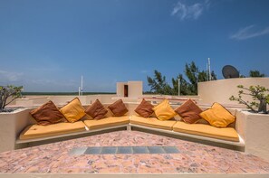 Terrace/patio - A truly amazing beachfront setting, 10 mins from Tulum! (Tulum)