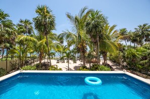 Pool - A truly amazing beachfront setting, 10 mins from Tulum! (Tulum)