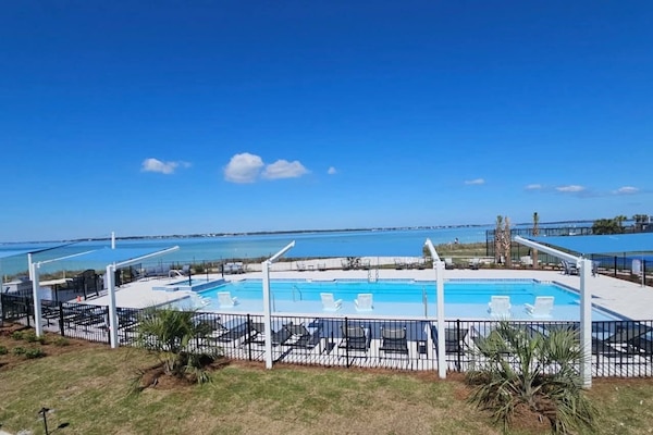Best pool on the beach! BRAND NEW, heated, plus spa!