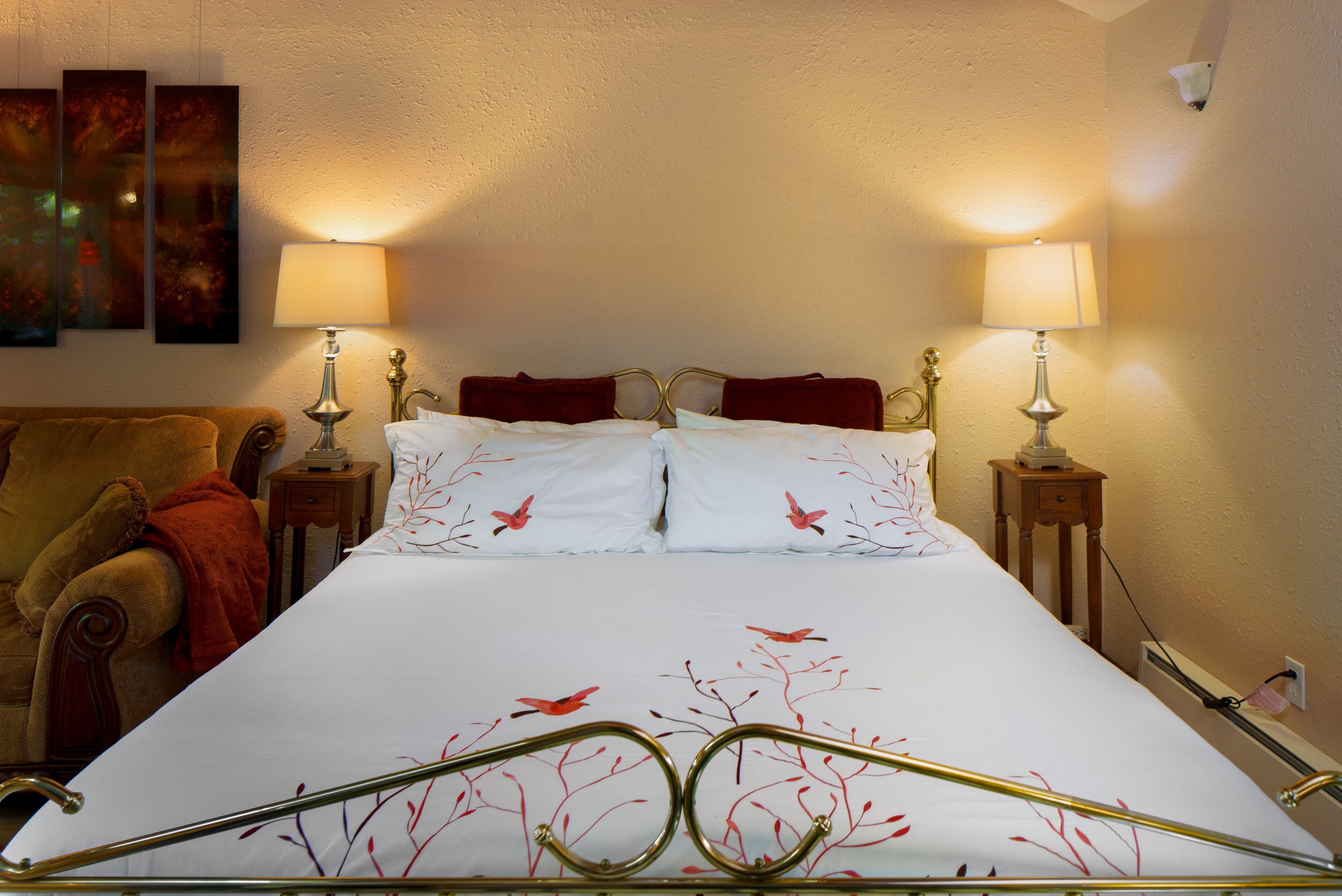 Owl Forest Studio, Romantic & Private with Hot Tub