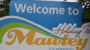 Unclassified image, 5 of 11, button - Mawley Holiday Park (Masterton)