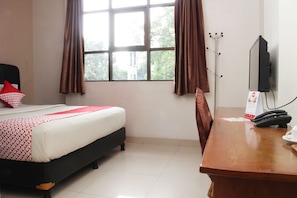Free WiFi, bed sheets