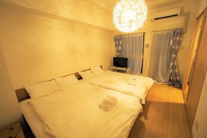 Twin Room - City Street Inn 708 PH109 (Osaka)