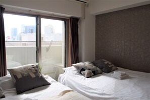 Twin Room | Free WiFi, bed sheets
