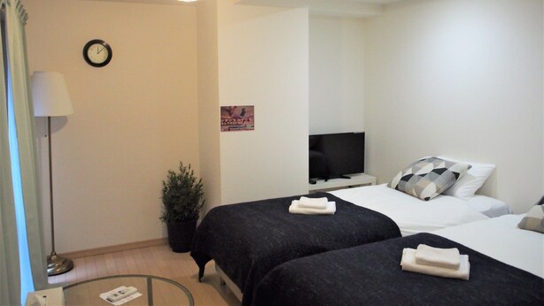 Twin Room | WiFi (free), bed sheets - City Street Inn 807 PH104 (Osaka)