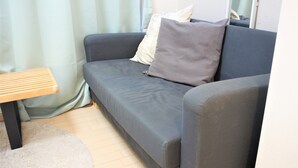 Unclassified image, 4 of 33, button - City Street Inn 907 PH103 (Osaka)