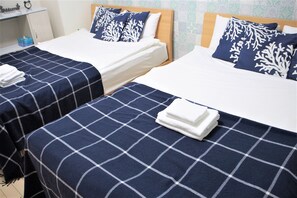 Twin Room | Free WiFi, bed sheets - City Street Inn 908 PH266 (Osaka)