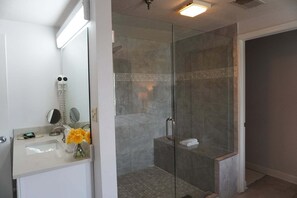 Condo, 3 Bedrooms | Bathroom