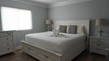 Condo, 2 Bedrooms | 2 bedrooms, free WiFi