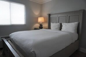 Condo, 2 Bedrooms