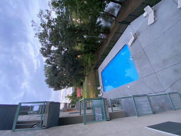 Condo, 2 habitaciones | Alberca