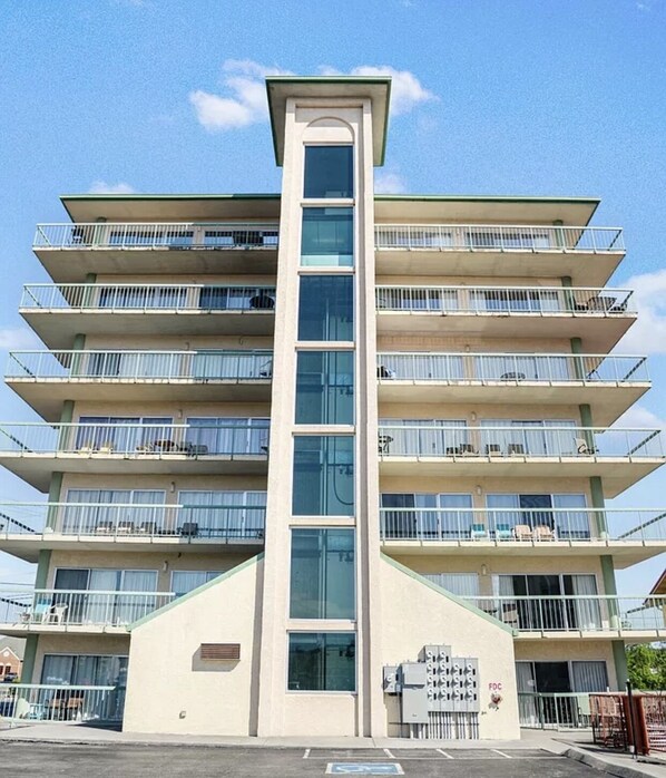 Condo, 3 quartos | Fachada