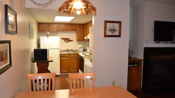 Condo, 2 Bedrooms | Private kitchen | Fridge, coffee/tea maker