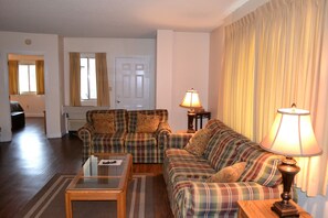 Apartment, 2 Schlafzimmer | Wohnzimmer