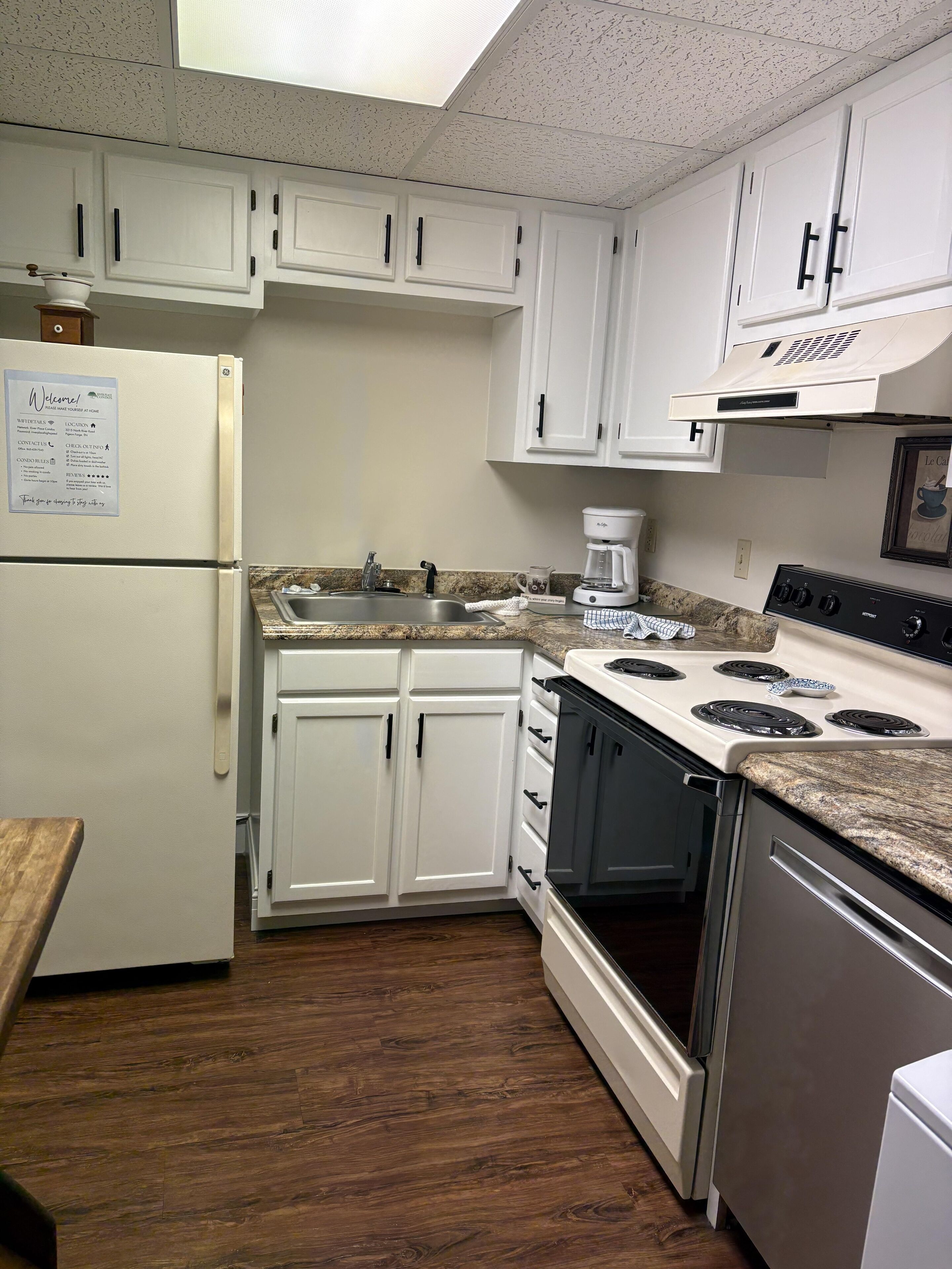 Condo, 2 Bedrooms | Private kitchen | Fridge, coffee/tea maker