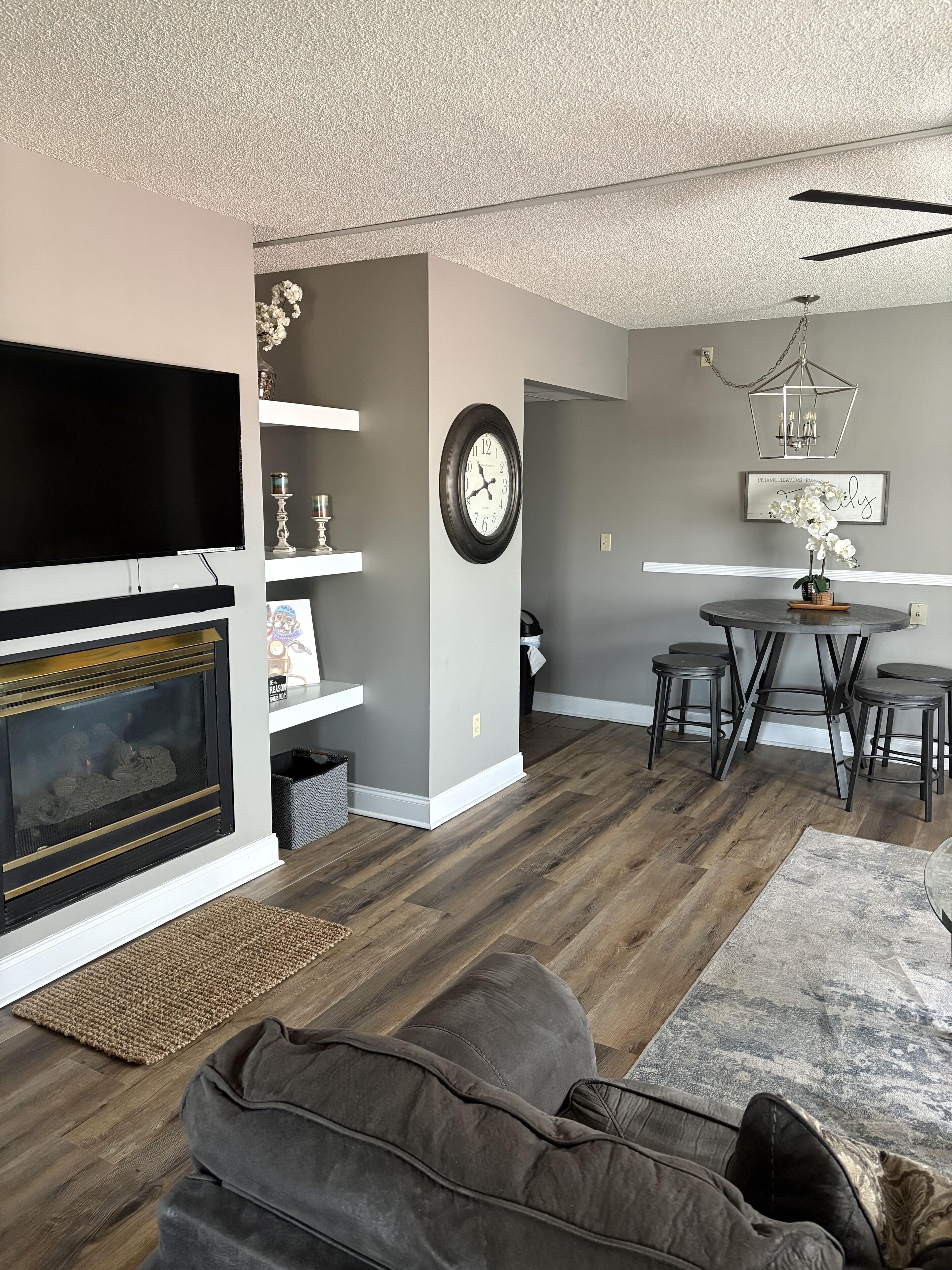 Condo, 2 habitaciones | Área de sala de estar