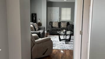 Condo, 2 Bedrooms | Living area