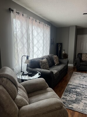 Leilighet, 2 soverom | Oppholdsområde