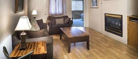Condo, 2 Bedrooms | Living room