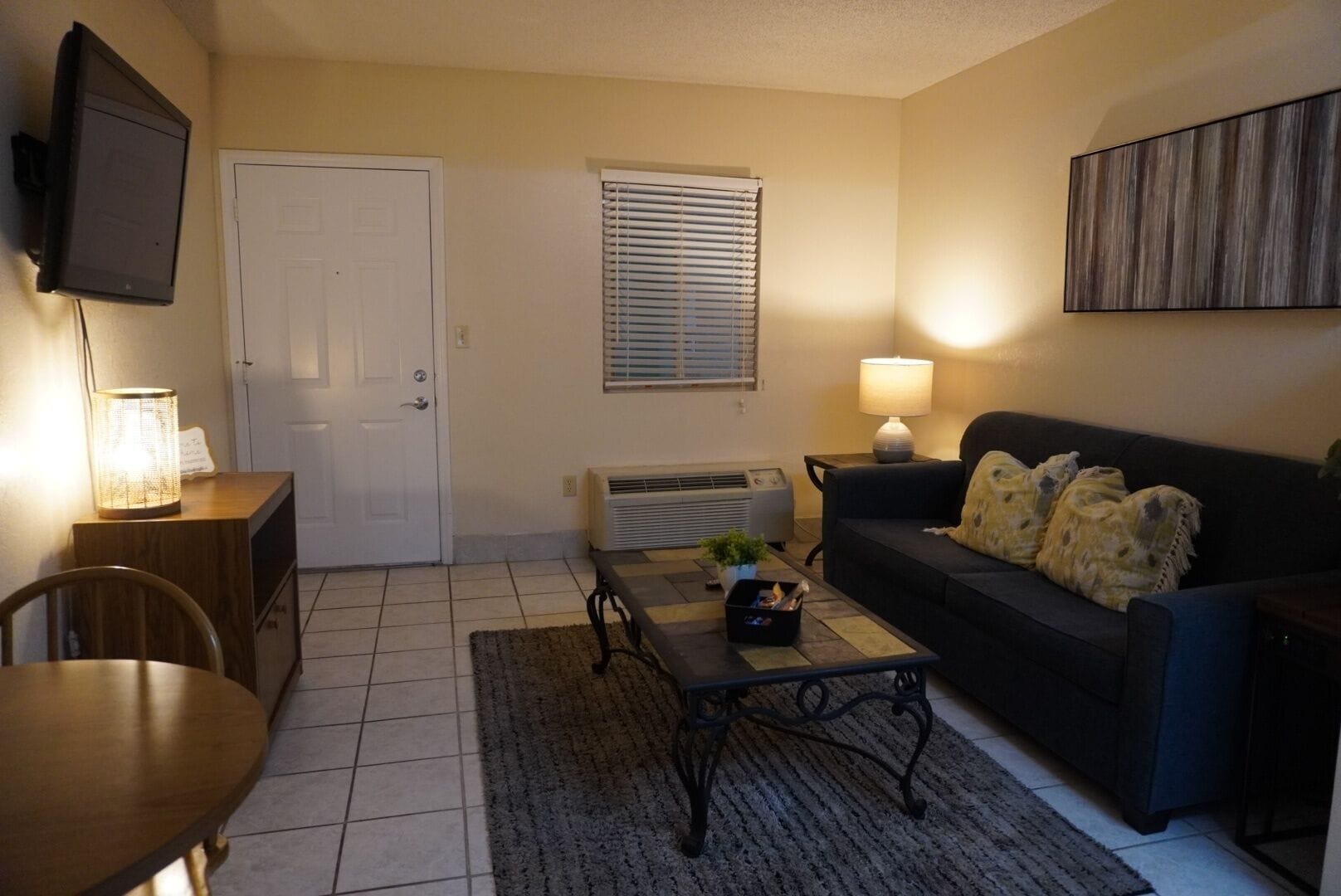 Condo, 1 Bedroom | Living area | Fireplace