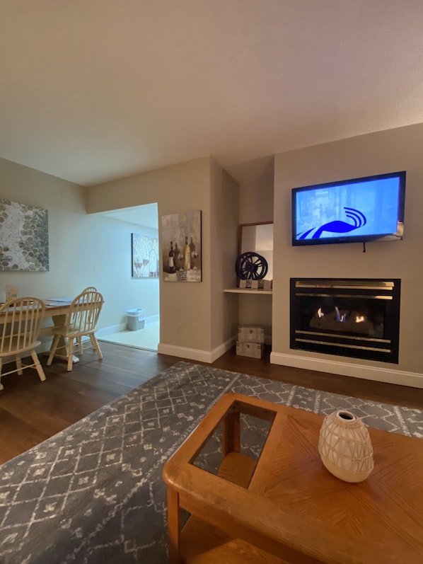 Living room - Smoky Mountains 205 2BD Condo with Private Balcony by RedAwning (Pigeon Forge)