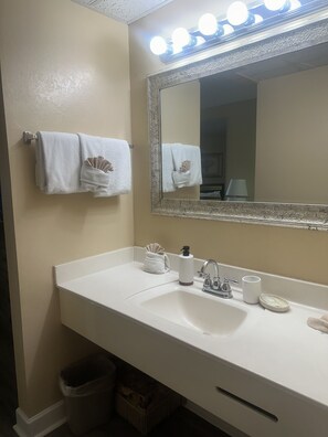 Apartamento, 1 habitación | Baño | Toallas