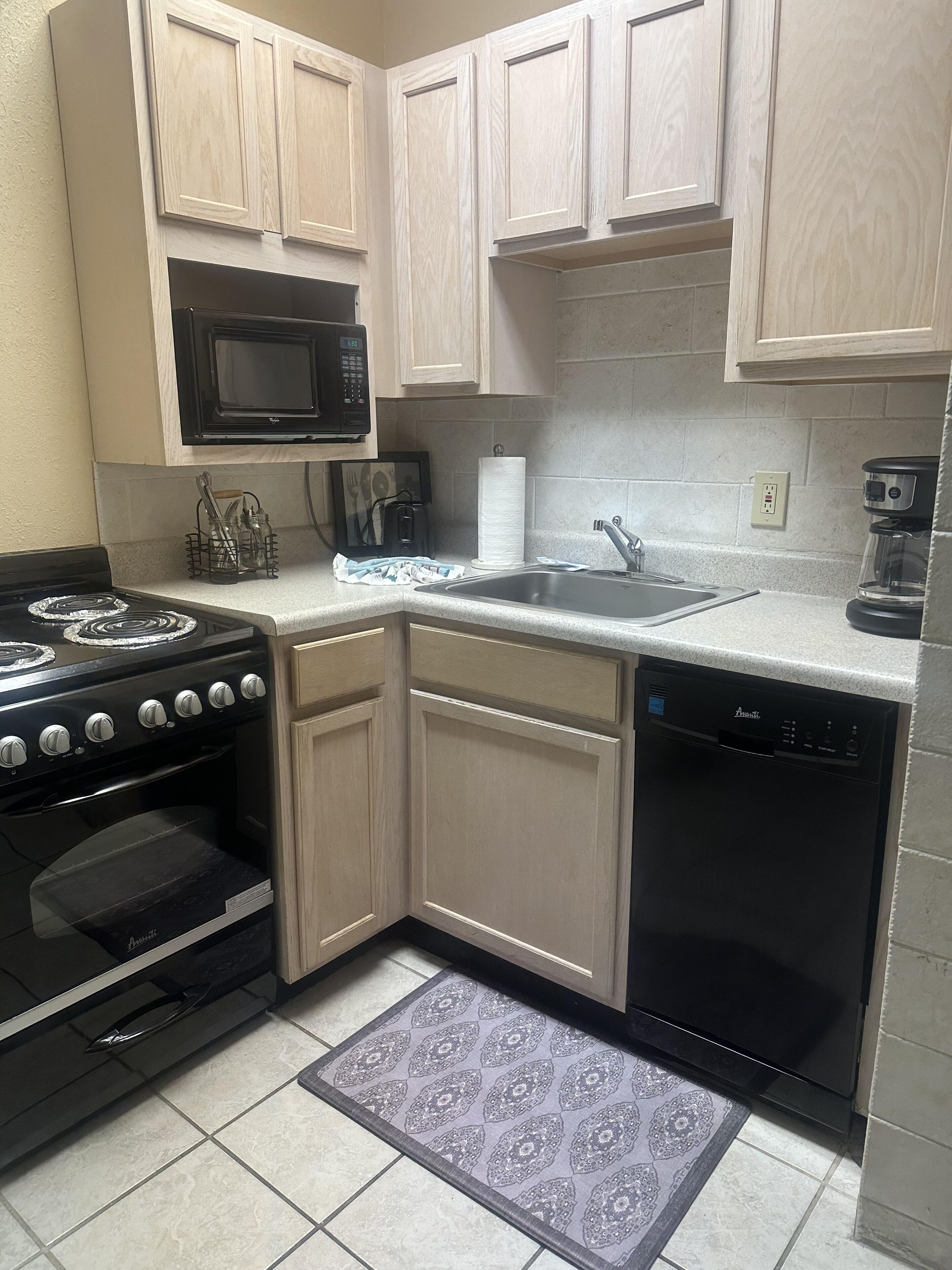 Condo, 1 Bedroom | Private kitchen | Fridge, coffee/tea maker