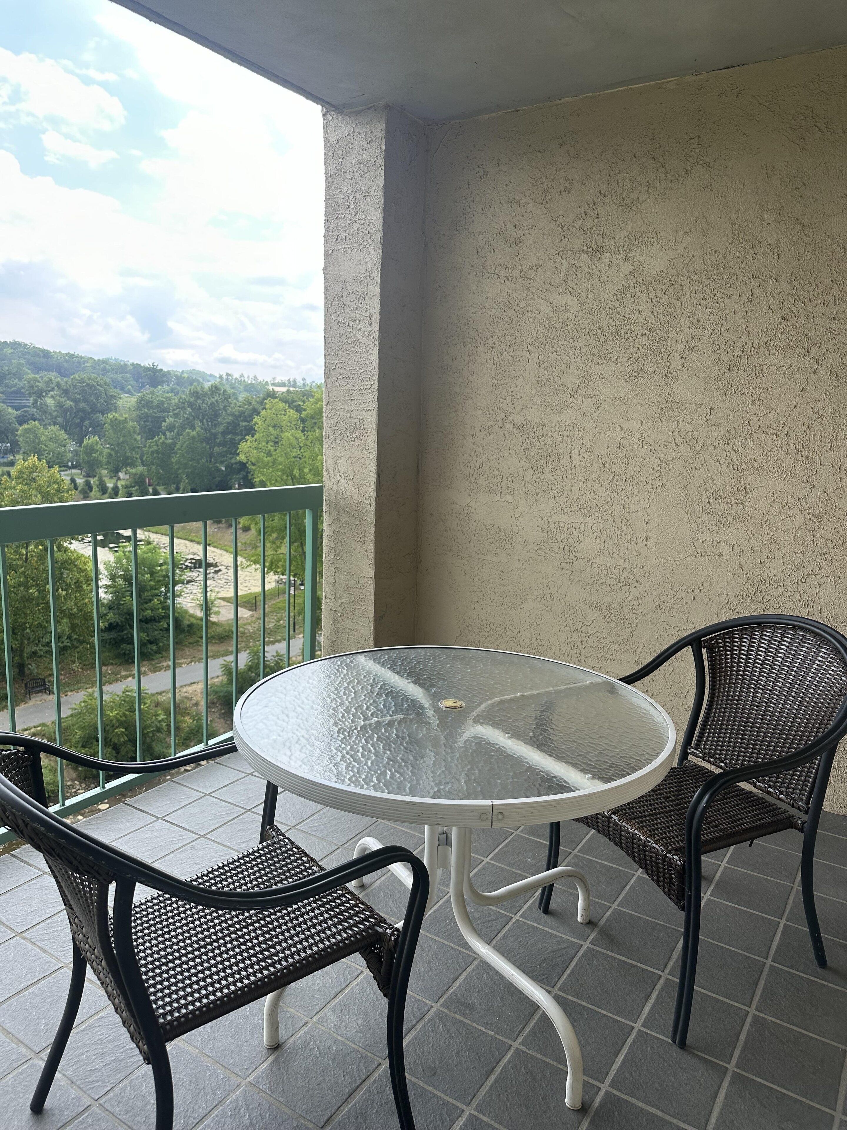 Condo, 1 Bedroom | Outdoor dining