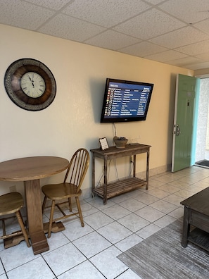 Condo, 1 Bedroom | Interior