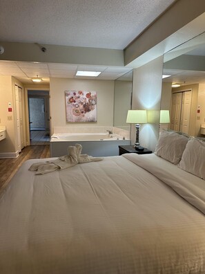 Condo, 1 Bedroom | 1 bedroom, free WiFi