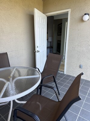 Condo, 1 habitación | Restaurante al aire libre