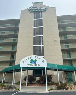 Condo, 1 Bedroom | Exterior