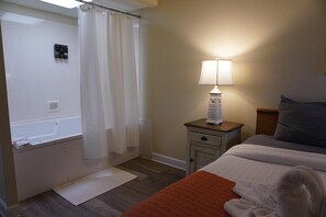 Condo, 1 Bedroom | 1 bedroom, free WiFi