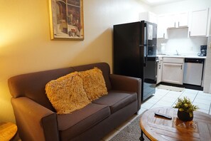 Living area - Riverside 209 1BR Condo with Jacuzzi by RedAwning (Pigeon Forge)