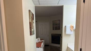 Condo, 1 Bedroom