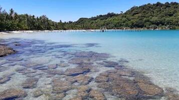 Beach nearby, free beach cabanas, beach massages